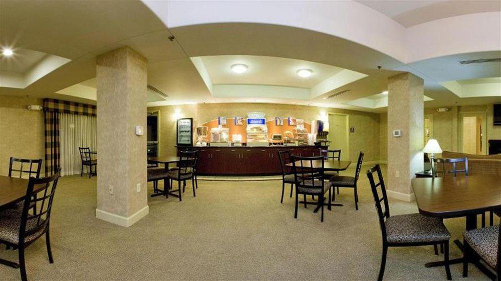 Holiday Inn Express Radcliff Fort Knox By Ihg Exterior foto
