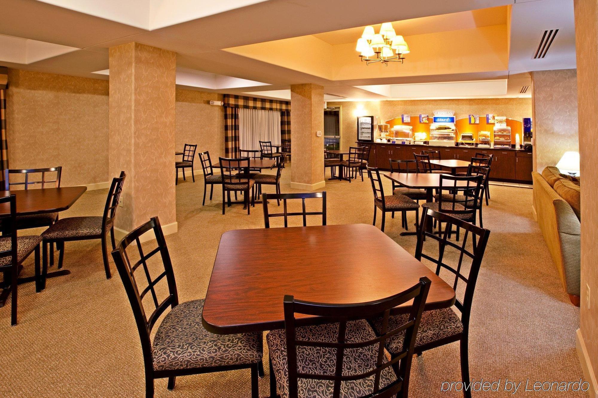 Holiday Inn Express Radcliff Fort Knox By Ihg Exterior foto