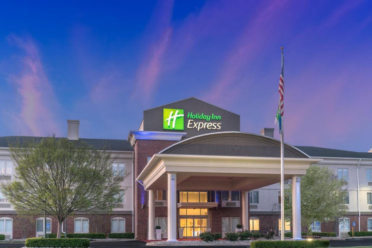 Holiday Inn Express Radcliff Fort Knox By Ihg Exterior foto
